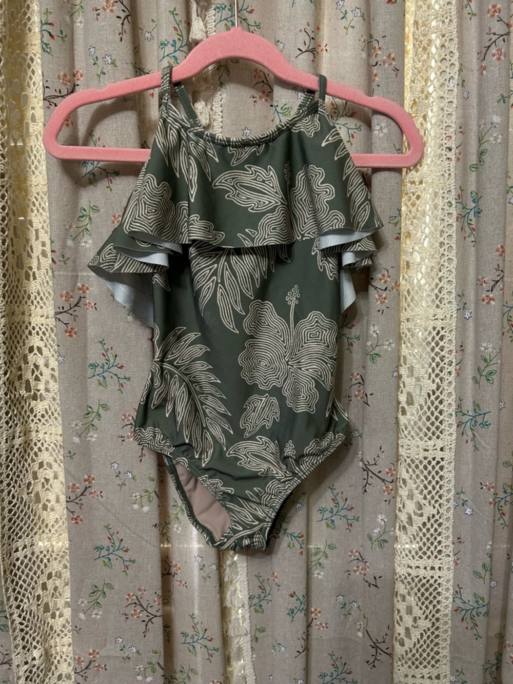 Hermoza Girls Sage Green Ruffle One Piece Swimsuit Size 6 EUC
